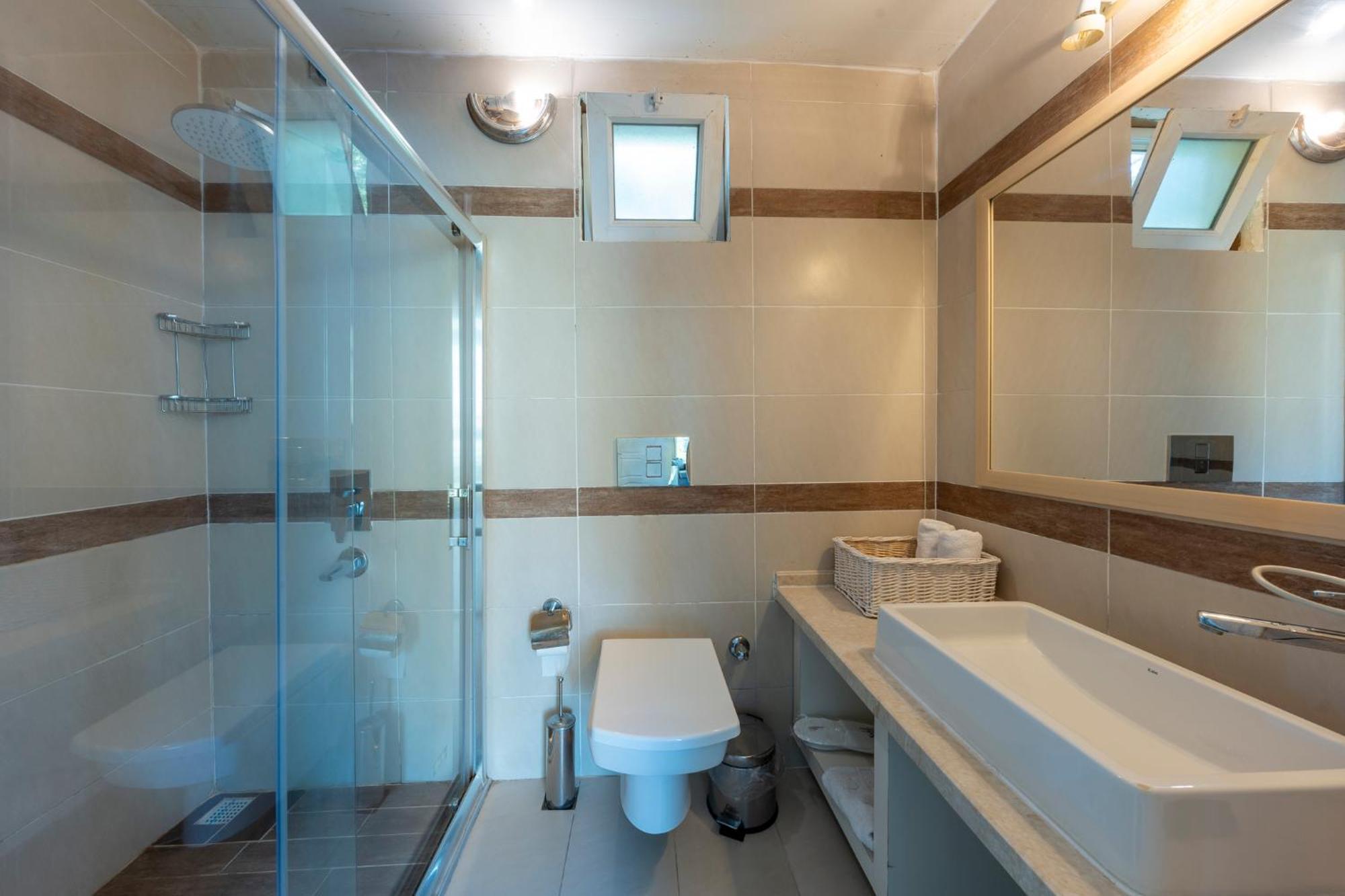 Hotel Sakli Gol Evleri à Karacaören Extérieur photo