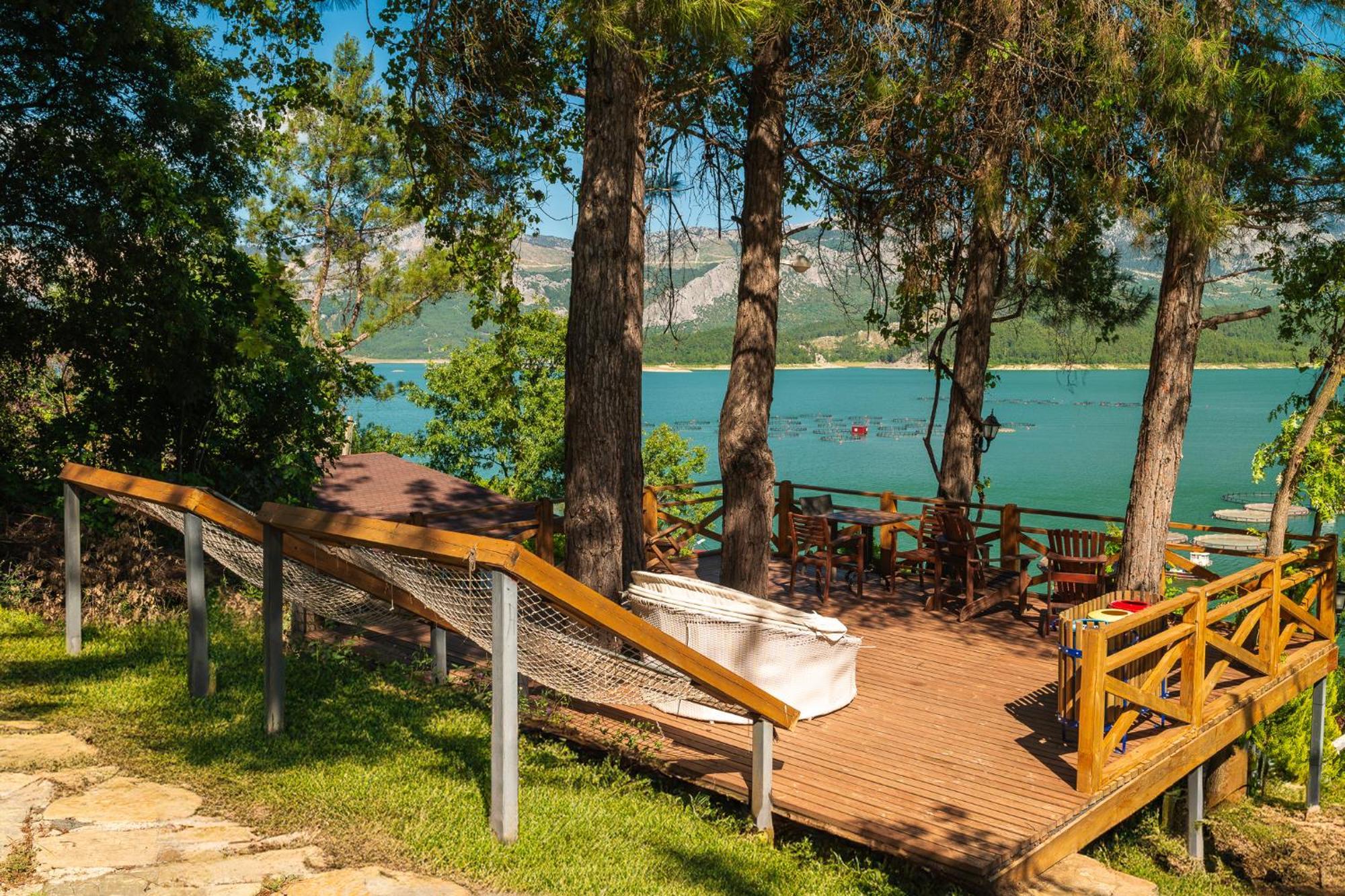 Hotel Sakli Gol Evleri à Karacaören Extérieur photo