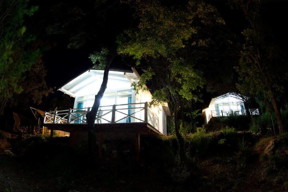 Hotel Sakli Gol Evleri à Karacaören Extérieur photo