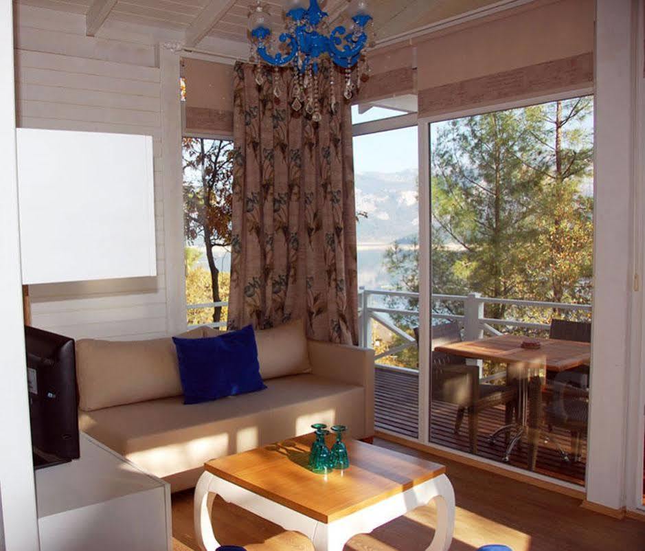 Hotel Sakli Gol Evleri à Karacaören Extérieur photo